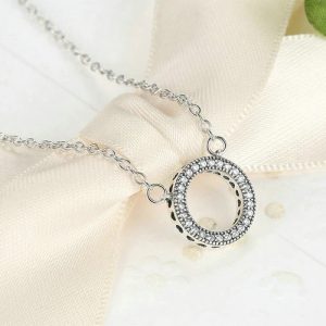 Collar de Plata con Dije Circular de Circonitas