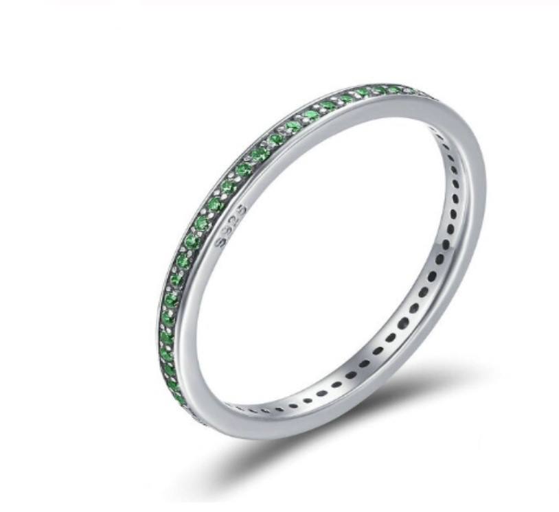 Anillo "Esmaralda Eterna"