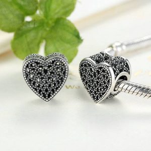 Corazón Vintage de filigrana y cuentas