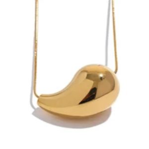 Collar Minimalista Plateado con Dije Orgánico