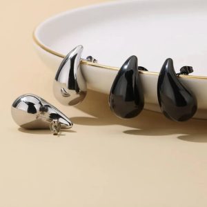 Aretes "Gotas Modernas" - Acabado Brillante