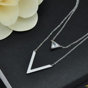 Collar Triángulo, doble Cadena