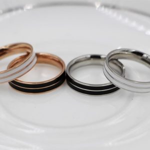 Anillos Minimalistas de Acero Inoxidable con Detalles en Esmalte