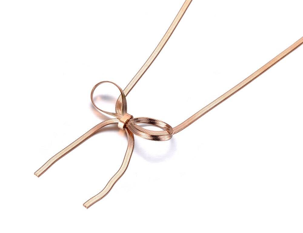 Collar Lazo de Encanto en Oro Rosa