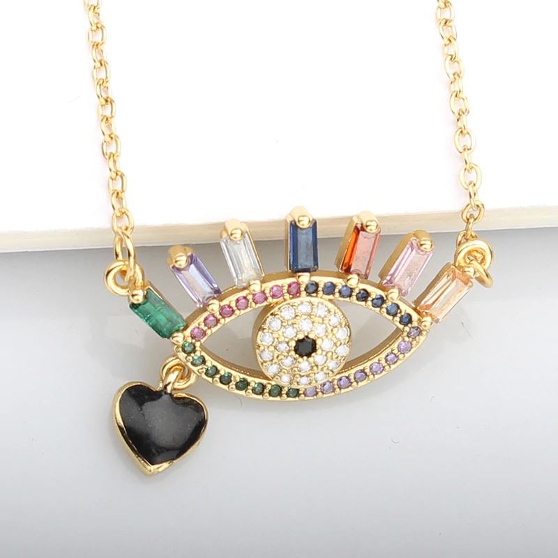 Collar "Ojo Místico Multicolor" con Dije de Corazón Negro