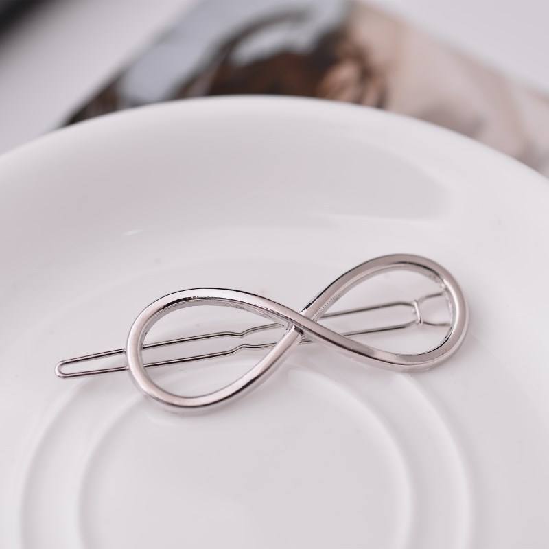 Broche en Forma de Infinito – Dorado o Plateado - Image 2