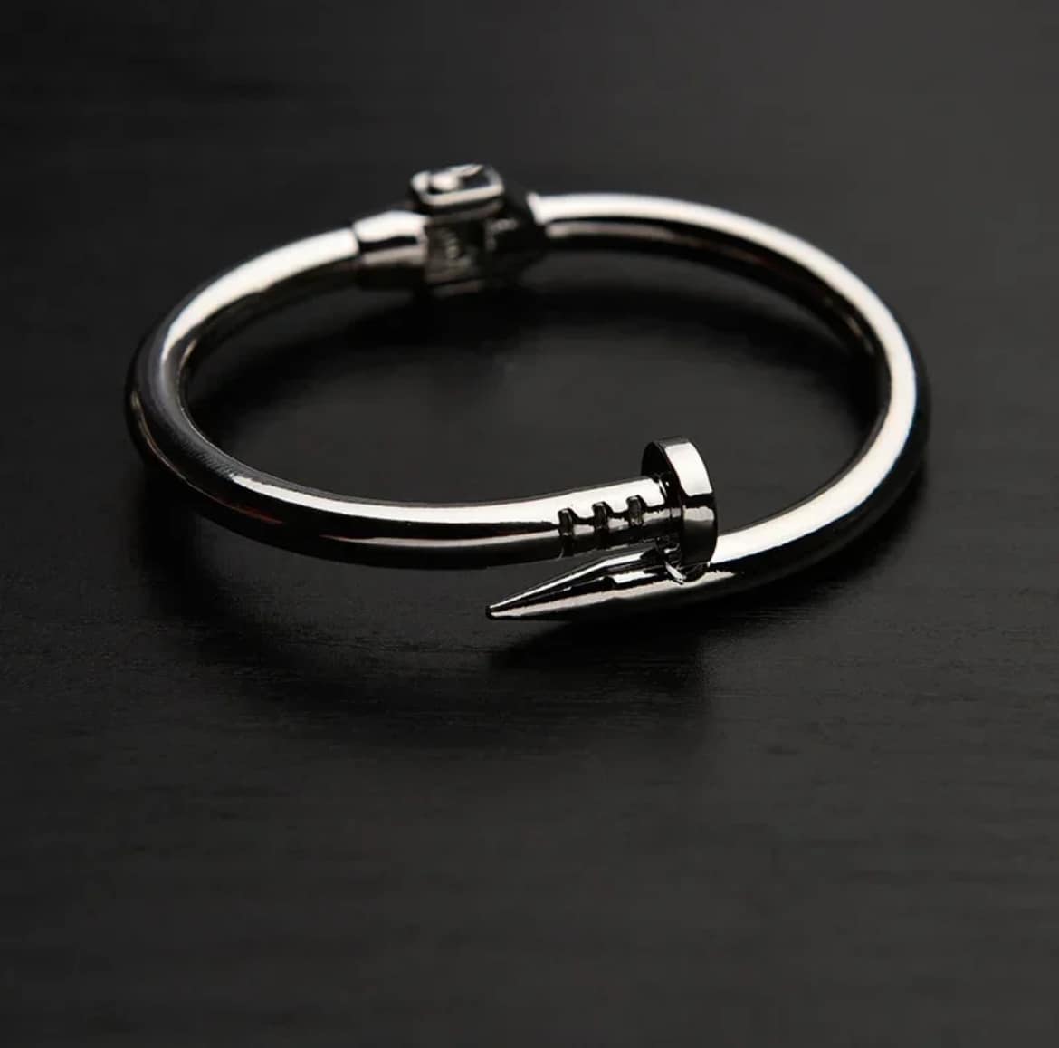 Pulsera Clavo de Acero Inoxidable – Estilo Industrial Minimalista - Image 2
