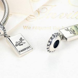 Charm Colgante "Pasaporte"