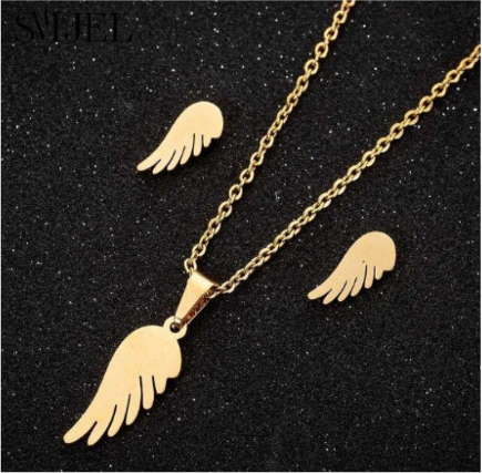 Set de Alas de Ángel en Acero Inoxidable Dorado – Collar + Aretes