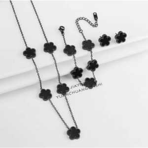 Set Flor Ébano – Elegancia en Negro